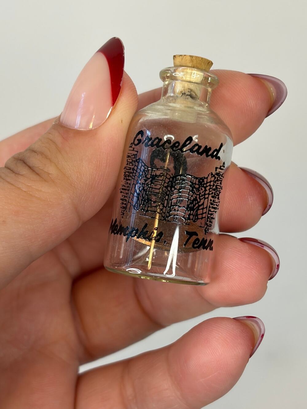 Penny in a bottle - Elvis - Graceland, Memphis TN - 1982 - Memorial Penny